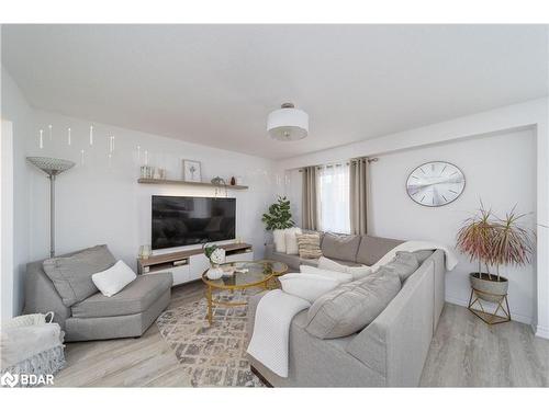 42 Andean Lane, Barrie, ON - Indoor Photo Showing Living Room