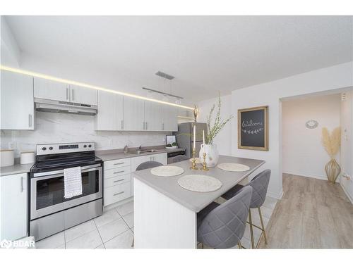 42 Andean Lane, Barrie, ON - Indoor Photo Showing Kitchen