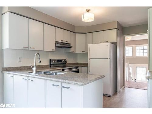 20 Frontier Avenue, Orillia, ON - Indoor Photo Showing Kitchen With Double Sink