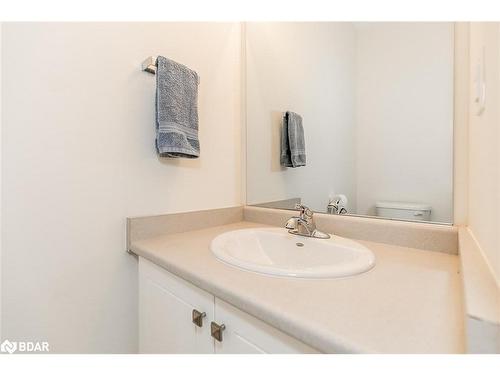 170 Muirfield Drive, Barrie, ON - Indoor Photo Showing Bathroom