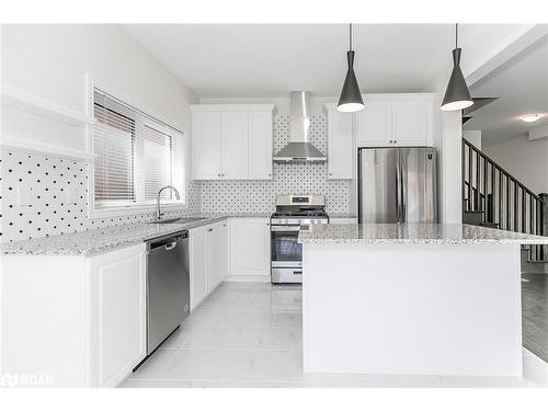 170 Muirfield Drive, Barrie, ON - Indoor Photo Showing Kitchen With Stainless Steel Kitchen With Upgraded Kitchen