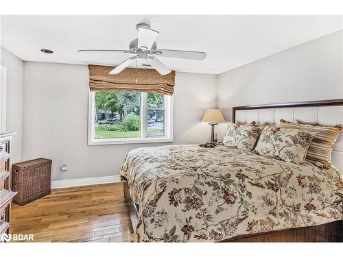 4 Brookdale Drive, Barrie, ON - Indoor Photo Showing Bedroom