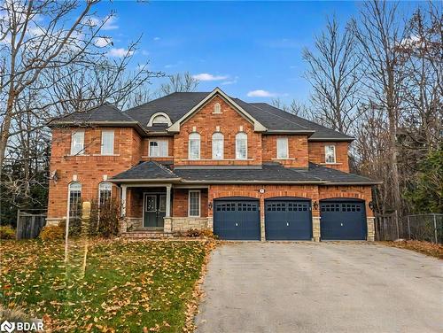 41 Camelot Square, Barrie, ON - Outdoor With Facade