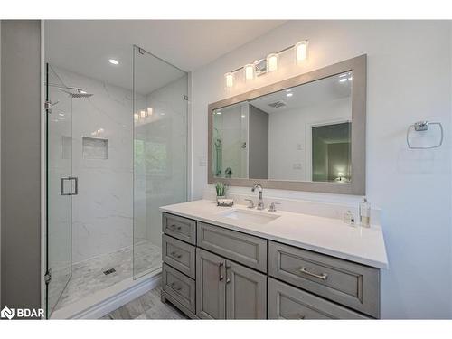 126 Madelaine Drive, Barrie, ON - Indoor Photo Showing Bathroom