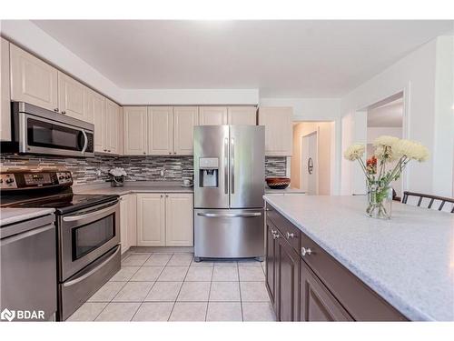 126 Madelaine Drive, Barrie, ON - Indoor Photo Showing Kitchen With Stainless Steel Kitchen