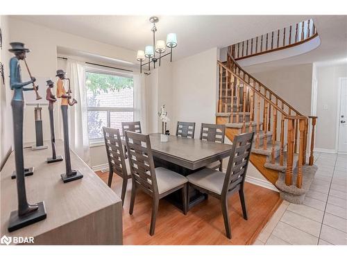 126 Madelaine Drive, Barrie, ON - Indoor Photo Showing Dining Room