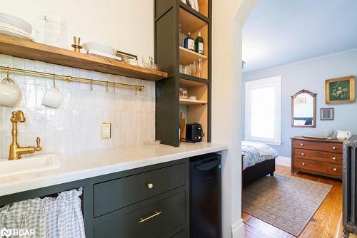 109 Fairleigh Avenue S, Hamilton, ON - Indoor Photo Showing Bathroom