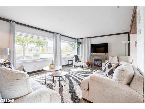 2447 Ridge Road W, Oro-Medonte, ON - Indoor Photo Showing Living Room With Fireplace