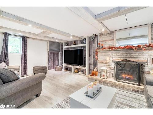 2447 Ridge Road W, Oro-Medonte, ON - Indoor Photo Showing Living Room With Fireplace