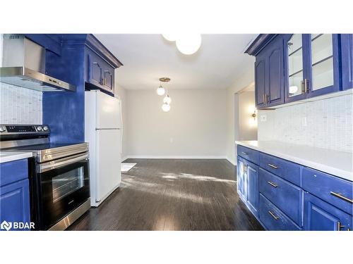 18 Kennedy Drive, Fenelon Falls, ON - Indoor Photo Showing Kitchen