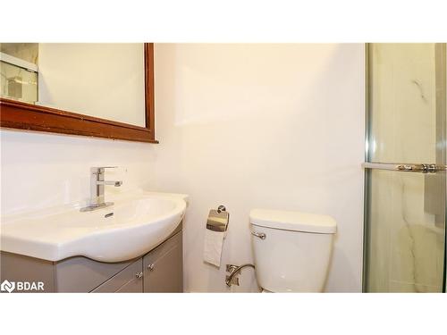 18 Kennedy Drive, Fenelon Falls, ON - Indoor Photo Showing Bathroom