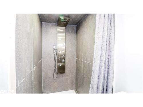 18 Kennedy Drive, Fenelon Falls, ON -  Photo Showing Bathroom