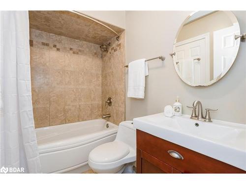 50 James Street, Barrie, ON - Indoor Photo Showing Bathroom