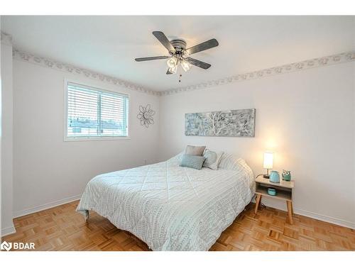 27 Waddington Crescent, Barrie, ON - Indoor Photo Showing Bedroom