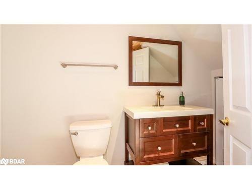 156 Columbia Road, Barrie, ON - Indoor Photo Showing Bathroom