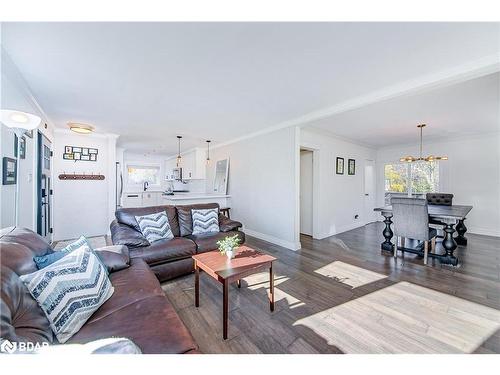 74 Strabane Avenue, Barrie, ON - Indoor Photo Showing Living Room