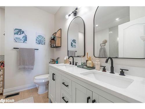 34 Legion Way, Angus, ON - Indoor Photo Showing Bathroom