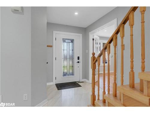 3 Logan Court, Barrie, ON - Indoor Photo Showing Other Room