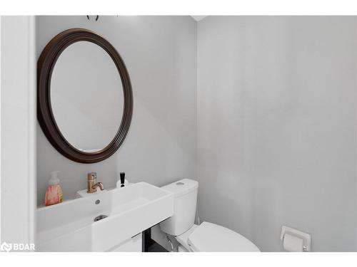 3 Logan Court, Barrie, ON - Indoor Photo Showing Bathroom