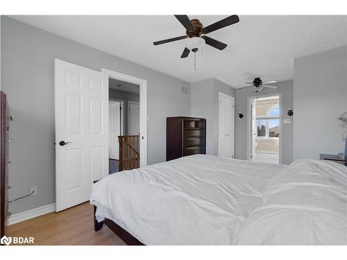 3 Logan Court, Barrie, ON - Indoor Photo Showing Bedroom