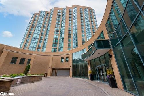 605-150 Dunlop Street E, Barrie, ON - Outdoor With Facade