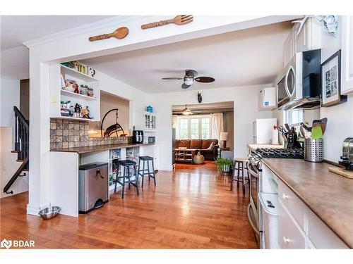 6 Huron Street, Barrie, ON - Indoor Photo Showing Kitchen