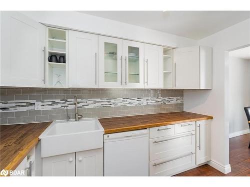 1251 Coleman Court, Innisfil, ON - Indoor Photo Showing Kitchen