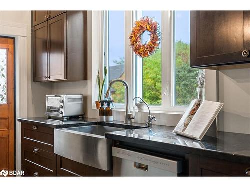 25 William Street, Barrie, ON - Indoor Photo Showing Kitchen With Double Sink