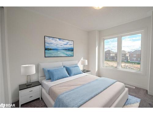 11 Sagewood Avenue, Barrie, ON - Indoor Photo Showing Bedroom