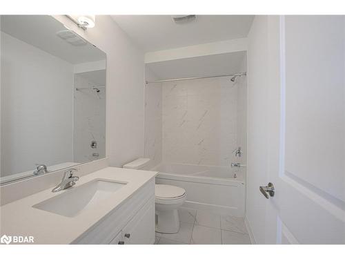 11 Sagewood Avenue, Barrie, ON - Indoor Photo Showing Bathroom