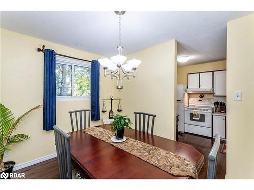 J5-63 Ferris Lane, Barrie, ON - Indoor Photo Showing Dining Room