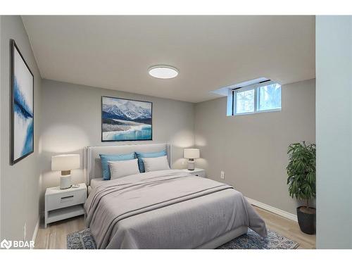 3312 Knight Avenue, Severn, ON - Indoor Photo Showing Bedroom