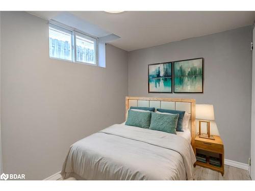 3312 Knight Avenue, Severn, ON - Indoor Photo Showing Bedroom