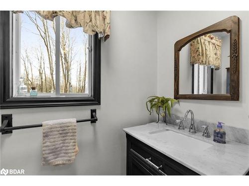 53 Slalom Drive, Oro-Medonte, ON - Indoor Photo Showing Bathroom