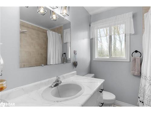 53 Slalom Drive, Oro-Medonte, ON - Indoor Photo Showing Bathroom