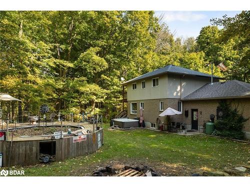 53 Slalom Drive, Oro-Medonte, ON - Outdoor With Backyard