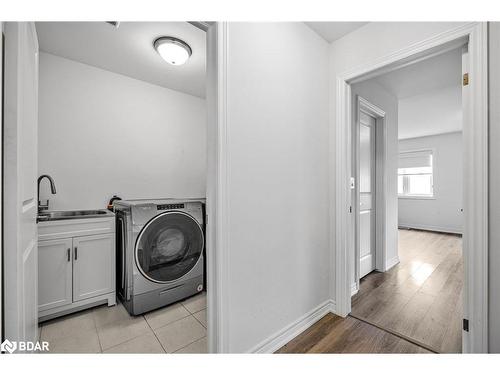 324 East Street Street, Orillia, ON - Indoor Photo Showing Laundry Room