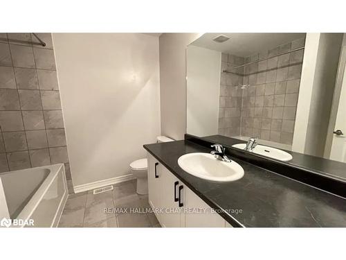 7 Churchlea Mews, Orillia, ON - Indoor Photo Showing Bathroom