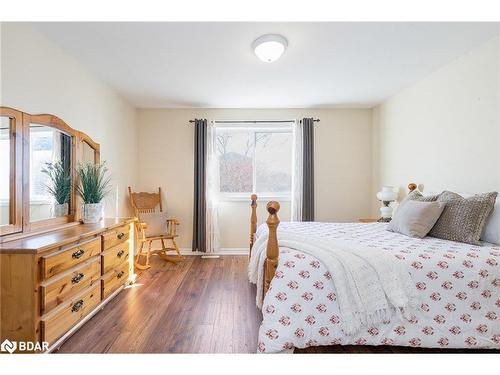 37 Player Drive, Barrie, ON - Indoor Photo Showing Bedroom