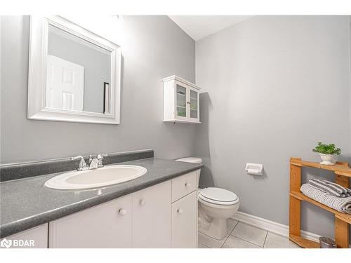 20 Jagges Drive, Barrie, ON - Indoor Photo Showing Bathroom