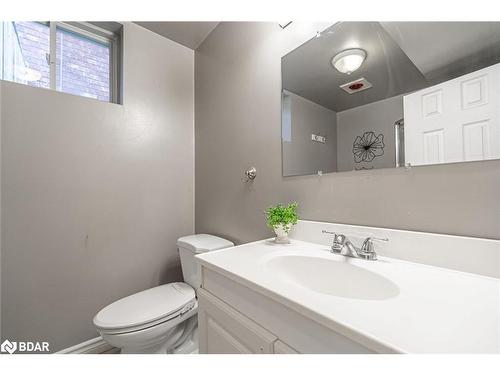 20 Jagges Drive, Barrie, ON - Indoor Photo Showing Bathroom