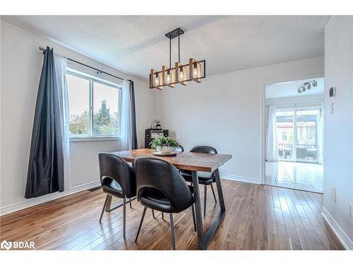 20 Jagges Drive, Barrie, ON - Indoor Photo Showing Dining Room