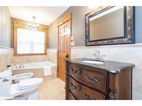 805 Eastdale Drive, Wasaga Beach, ON - Indoor Photo Showing Bathroom