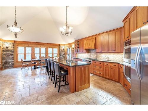 805 Eastdale Drive, Wasaga Beach, ON - Indoor Photo Showing Kitchen