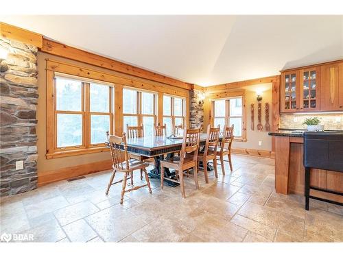 805 Eastdale Drive, Wasaga Beach, ON - Indoor Photo Showing Dining Room