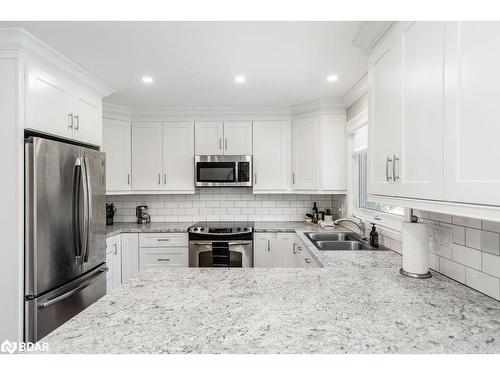 279 Anne Street N, Barrie, ON - Indoor Photo Showing Kitchen With Stainless Steel Kitchen With Double Sink With Upgraded Kitchen