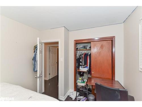 45 High Street, Waterloo, ON - Indoor Photo Showing Bedroom