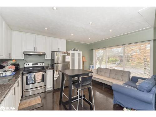 45 High Street, Waterloo, ON - Indoor Photo Showing Kitchen