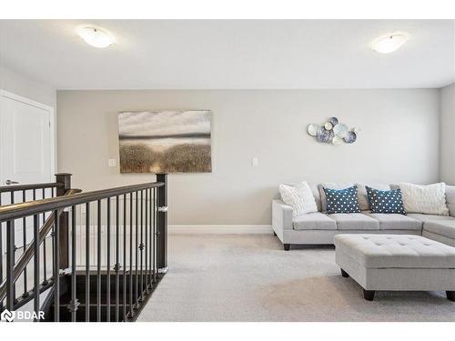 137 Stillwater Crescent, Hamilton, ON - Indoor Photo Showing Living Room