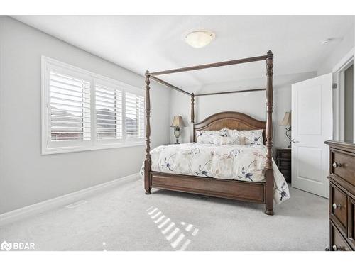 137 Stillwater Crescent, Hamilton, ON - Indoor Photo Showing Bedroom